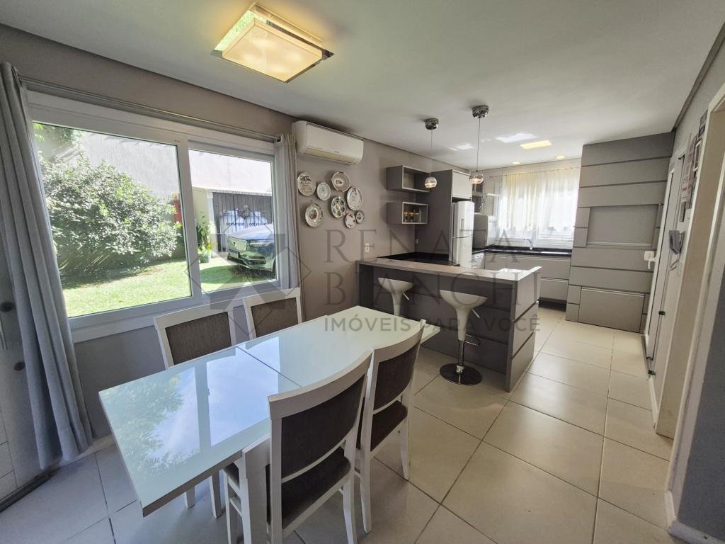 Casa Geminada 3 dormitórios