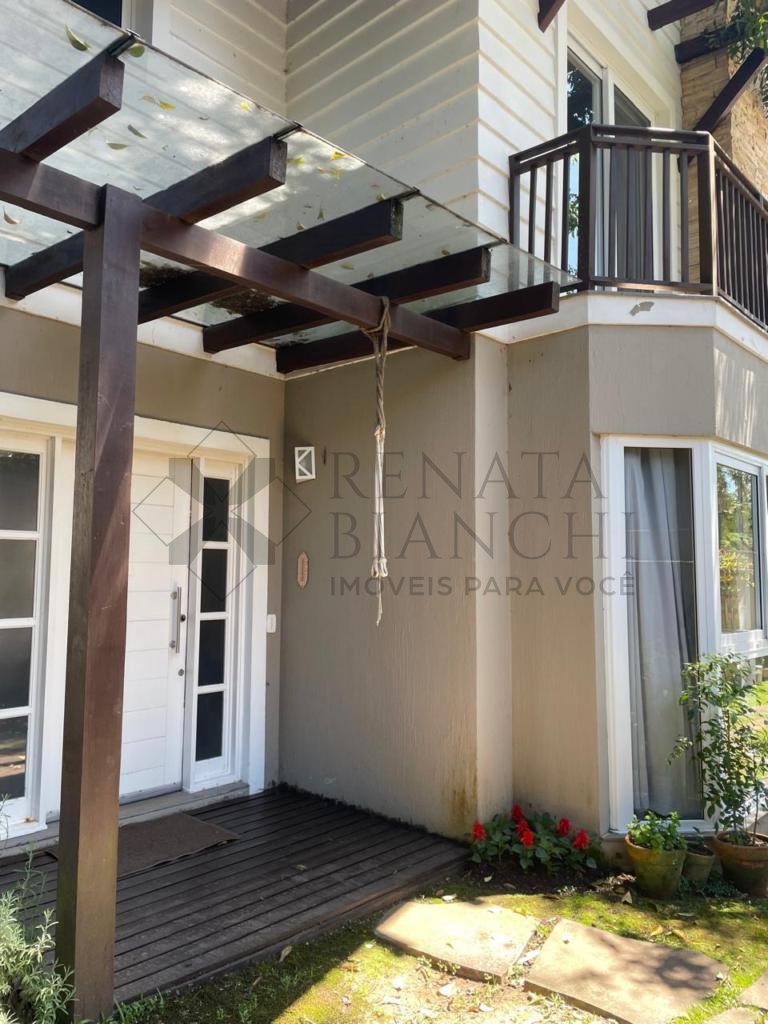 Casa Geminada 3 dormitórios